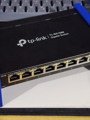 Стойка за стена за TP-Link Network Switch нова