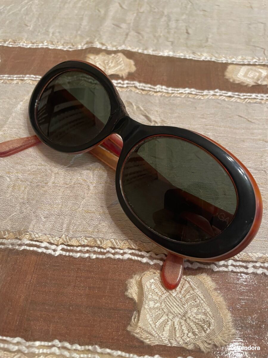 Giorgio Armani 940 sunglasses used,… - € 93,00 - Vendora.cy display picture 1