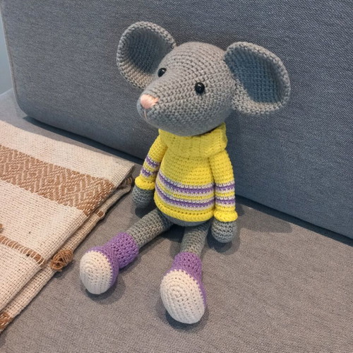 Handmade knitted mouse doll new 13 cm