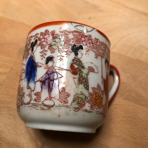 Set of 2 vintage Japanese porcelain cups like new