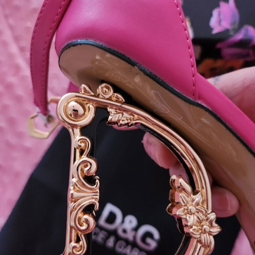 Dolce & Gabbana pink heels new, size 40