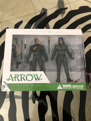 Deathstroke και Green Arrow φιγούρες 2-pack 6 ιντσών, νέες