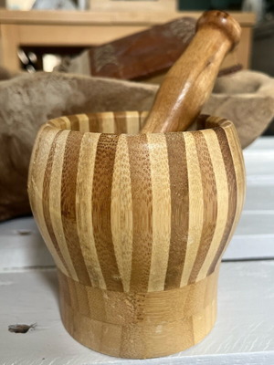 Mortar like new in excellent condition