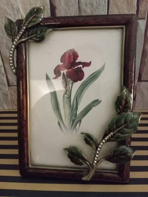Vintage frame 13"x17" very beautiful heavy piece