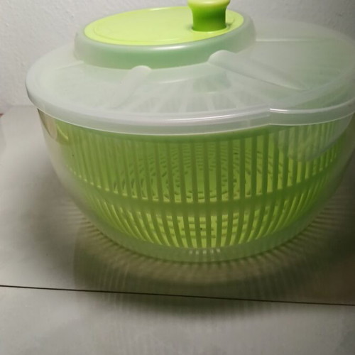 Vegetable colander used, good condition