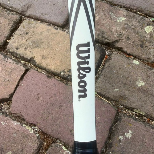Wilson tennis racket black and white L2 284 grams