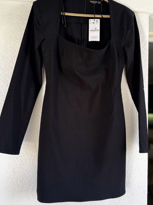 Stradivarius short black dress with long sleeve and square neckline, size L