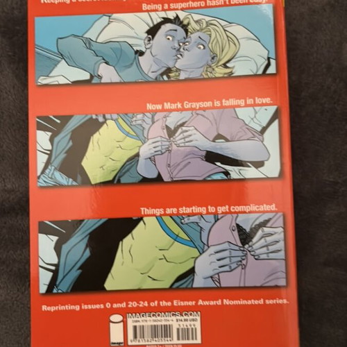 Invincible Volume 5 comic like new