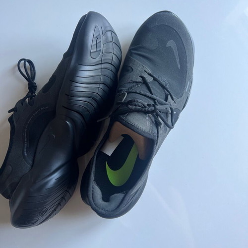 Nike Free 5.0 athletic shoes new, size 46, black