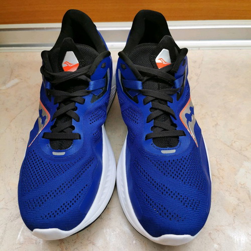 Saucony Guide 15 running shoes like new, size 44, blue