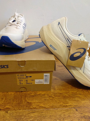 Asics GT-2000 14 Cream/Blue Size 46 New Running Shoes