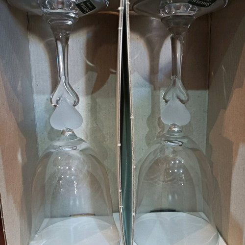 Spiegelau wine glasses new with frosted glass hearts, set of 2