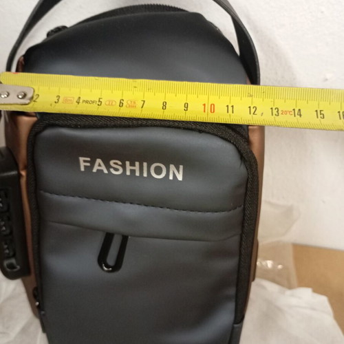 Man's chest bag