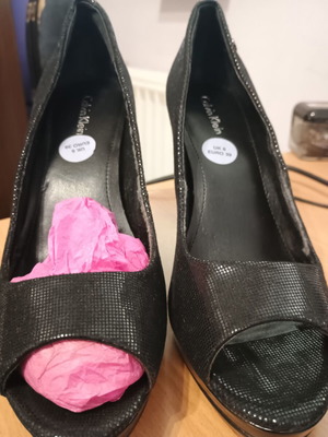 Calvin Klein Peep Toe Pumps Black Size 39 Like New