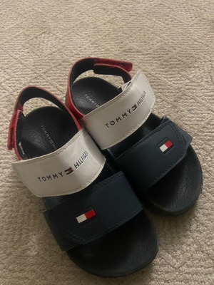 Tommy Hilfiger kids sandals like new, size 28, blue