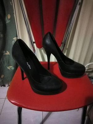 Tsakiris Mallas black pumps like new, size 38, 14cm heel