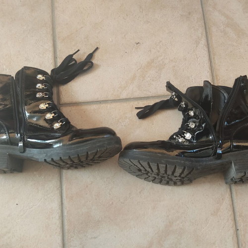 Vanessa Wu black patent leather combat boots size 39 used