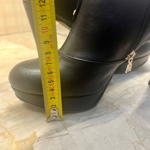 Maria Mare leather ankle boots like new, black, size 41