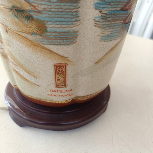 Vintage Satsuma hand painted table lamp used