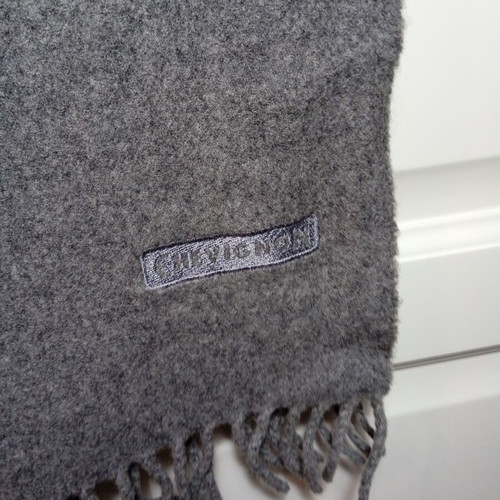 Chevignon scarf used 100% wool gray