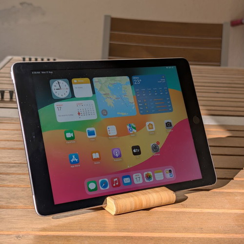Apple iPad 6th generation 128GB Cellular 4G