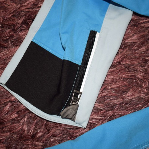 Gore Wear C5 Gore Tex Jacket women size L EU 40 like new, blue