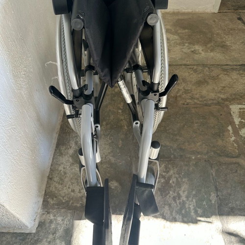 Aluminum Folding Wheelchair new, lightweight up to 125kg