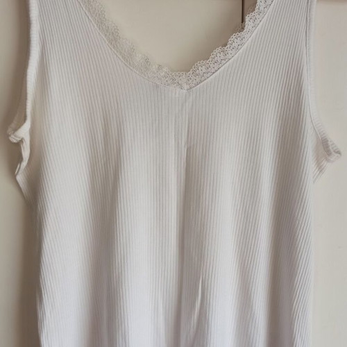 Tiffosi White Ribbed Blouse Large like new