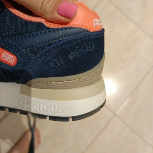 Reebok women's shoes size 36 like new, multicolor