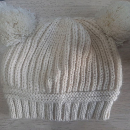 Baby hat like new, beige