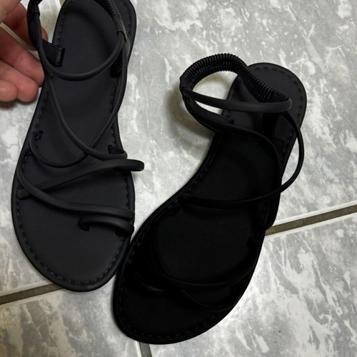 Women's sandals new, size 37, black