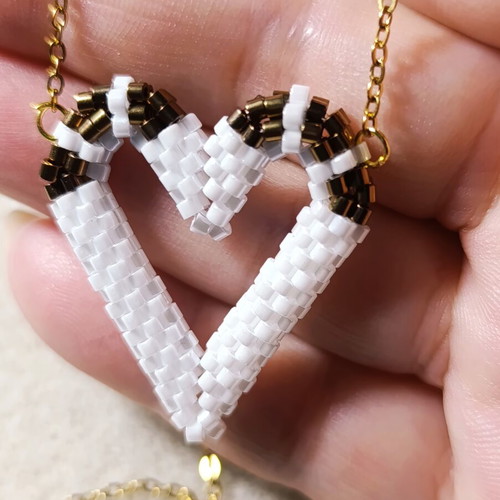 Heart necklace with Miyuki beads and stainless steel chain