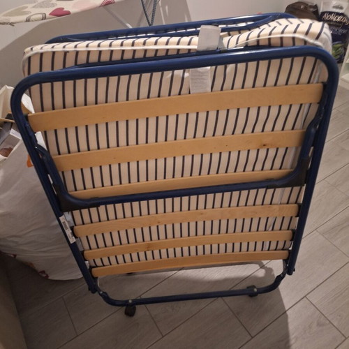 Camp bed used but good condition