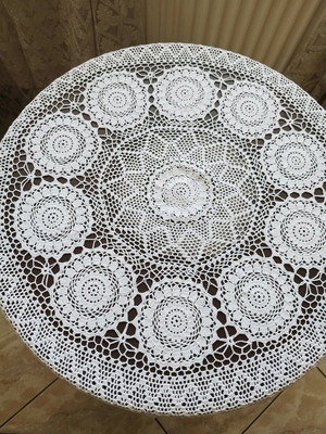 Πλεκτή ροτόντα λευκή καινούργια με μοτίφ και δαντέλα διάμετρος 1,60