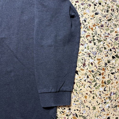 Hugo Boss long-sleeve T-shirt like new, size M-L, black