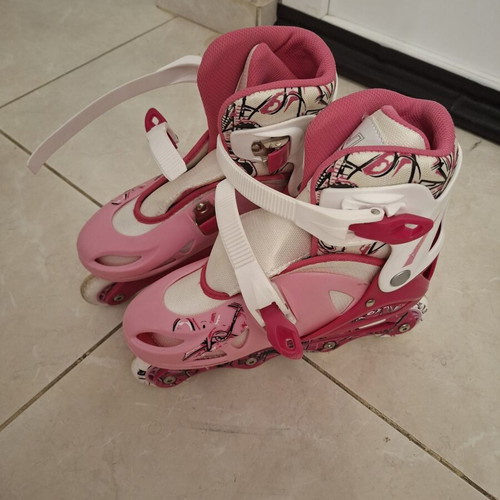 Roller skates for girls used, adjustable inline with knee pads