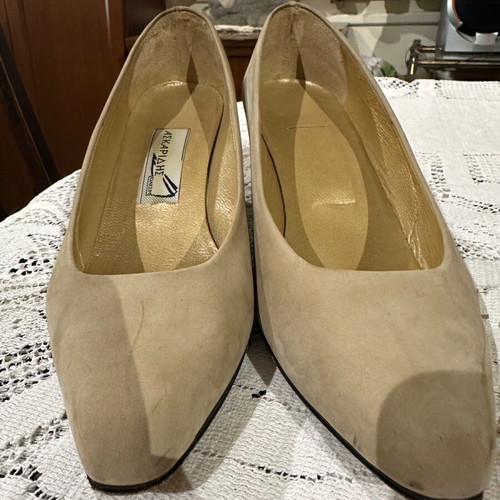 Askardis Ioakeim pumps used, beige, size 38