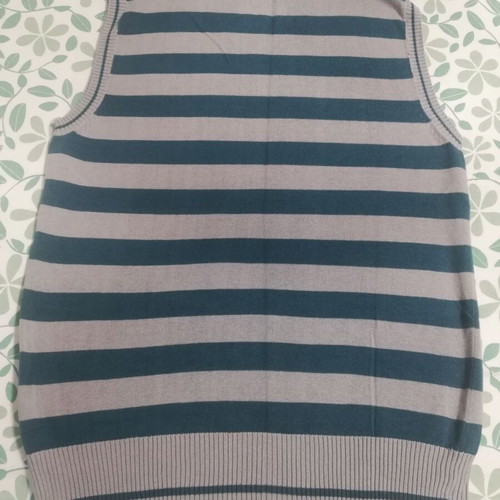 Sprider vest like new, gray and turquoise, size M