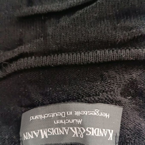 Women's merino wool sweater like new, black