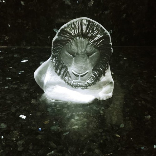 Royal Krona Mats Jonasson Sweden paperweight new, full lead crystal 70s