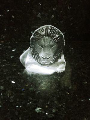 Royal Krona Mats Jonasson Sweden paperweight new, full lead crystal 70s