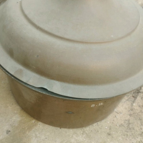 Large copper pot with lid like new