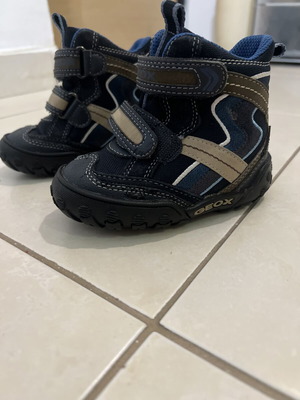 Geox ankle boots size 22