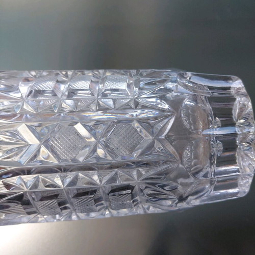 Crystal vase 21 cm tall like new
