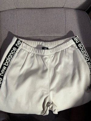 New Balance tracksuit like new, white with mark
