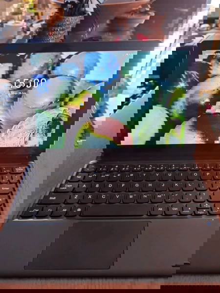 tablet 4g.  128 g 10.1 in και πληκτρολόγιο chuwi hipadx