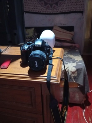 Φωτογραφική μηχανή Nikon D3300 σαν καινούργιο με φακό 18-55 mm, φορτιστή και τσάντα