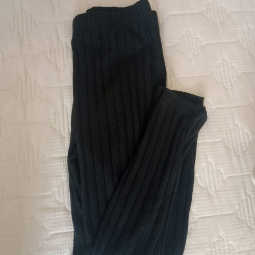 Shein embossed warm leggings like new, sizes Large to 2XL, black