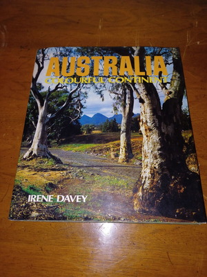 Photographic book Australia Colourful Continent used, Australian landscapes