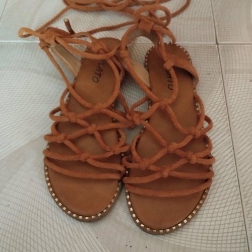 Sandals with laces like new, size 39, brown